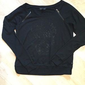 Skull embellished Rock and Republic Sweatshirt😍